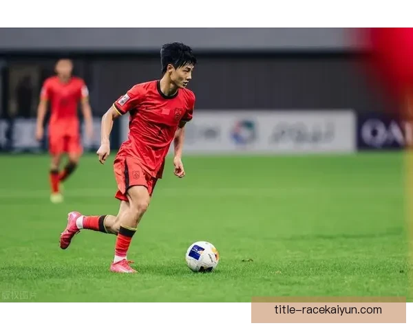 足球新星研究显示年轻球员表现稳健，值得关注未来发展趋势